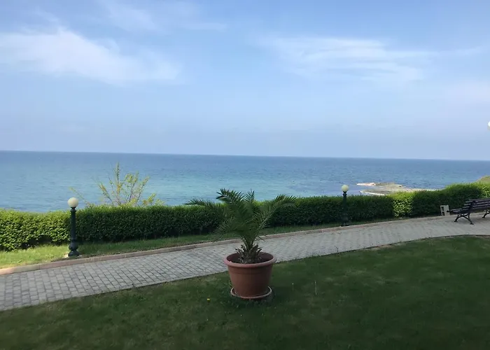 бийч * Лозенец