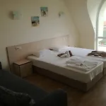 бийч *